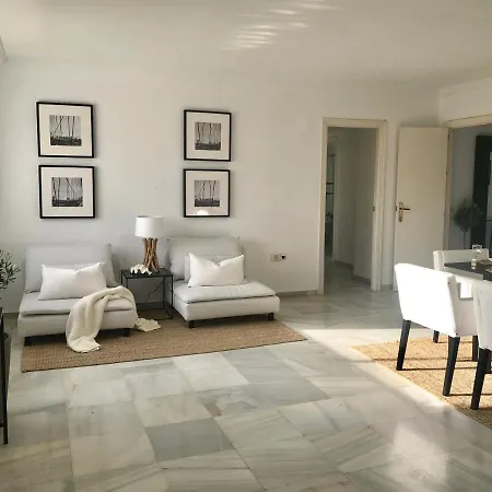 Great Penthouse With Fantastic Views Of Costa Del Sol 아파트 *