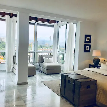 Great Penthouse With Fantastic Views Of Costa Del Sol 아파트 에스테포나